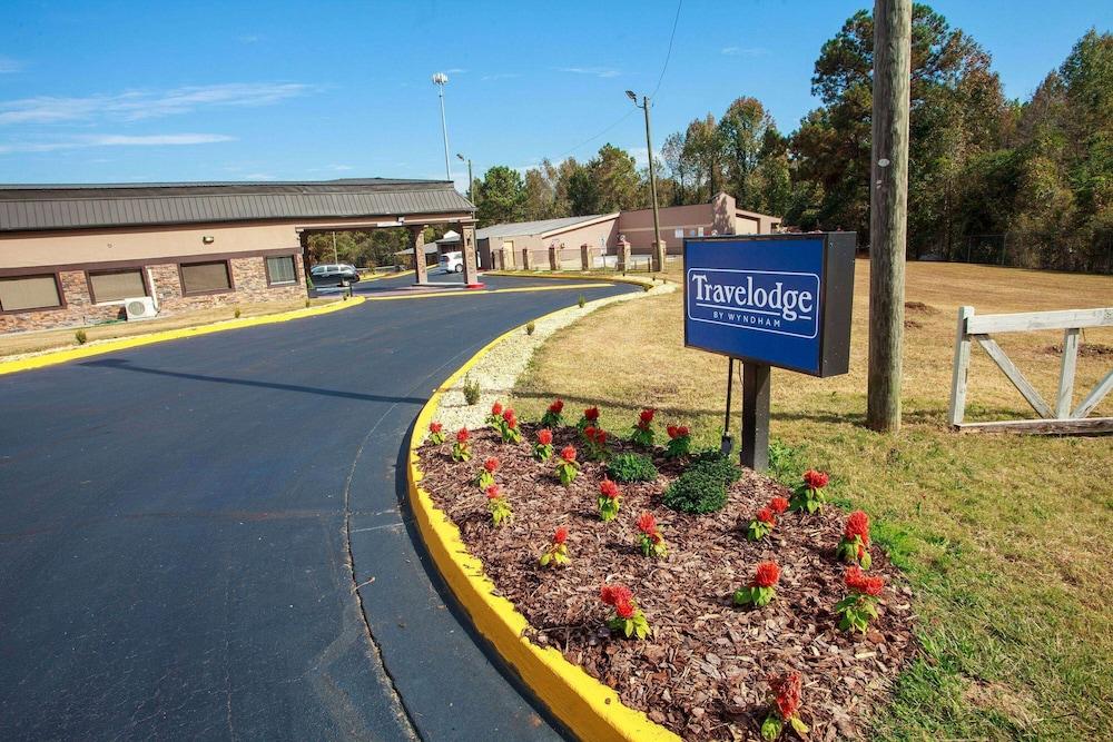 Travelodge by Wyndham Macon West photo 22