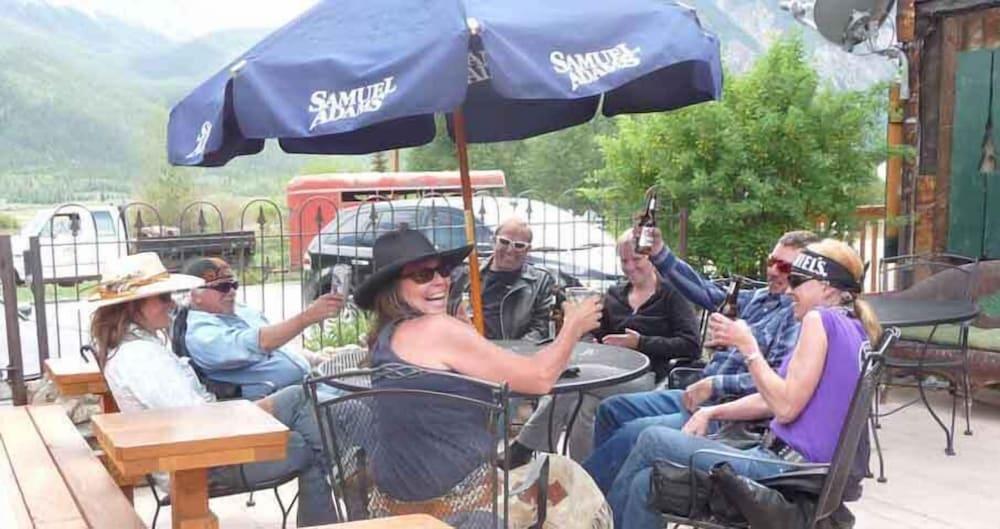 The Twin Lakes Inn photo 20