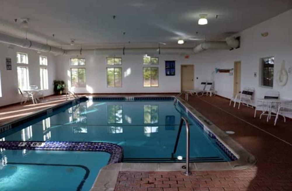 Pellston Lodge photo 21