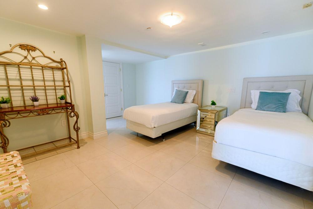 SeaStays Apartments photo 66