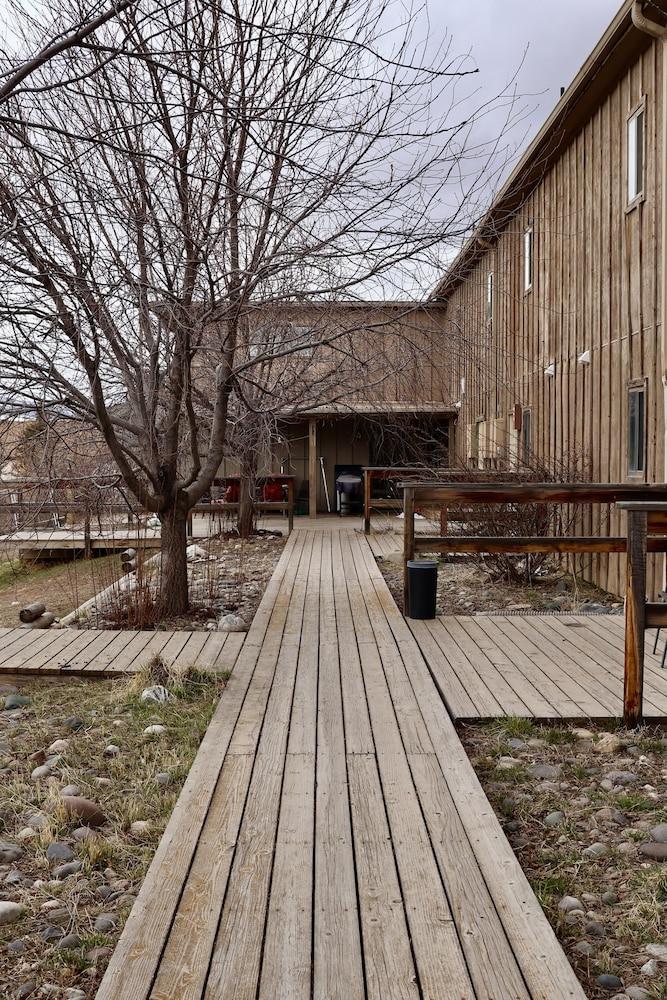 Rocky Mountain Lodge photo 12