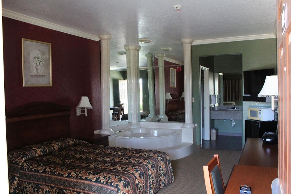 Budget Inn photo 19
