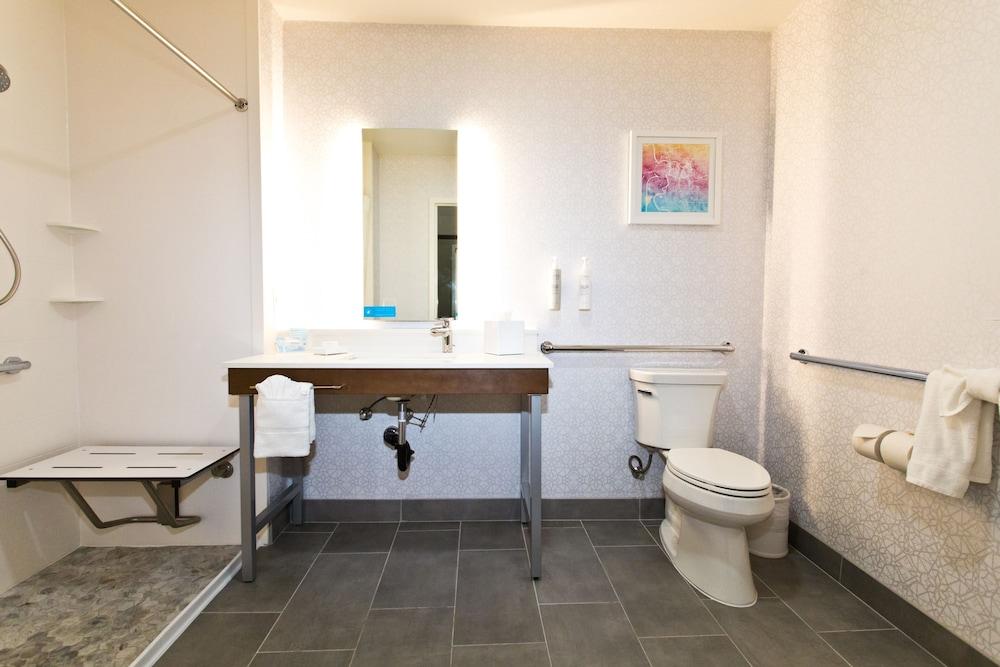 Hampton Inn & Suites Sacramento-Cal Expo photo 26