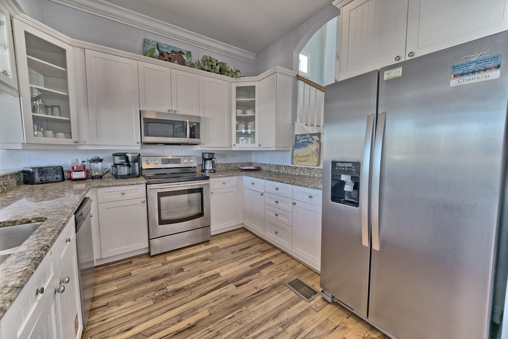 Pineapple Villas on Laguna Beach photo 24