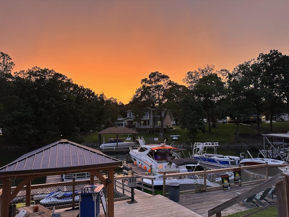 Lake Norman Hotel photo 22