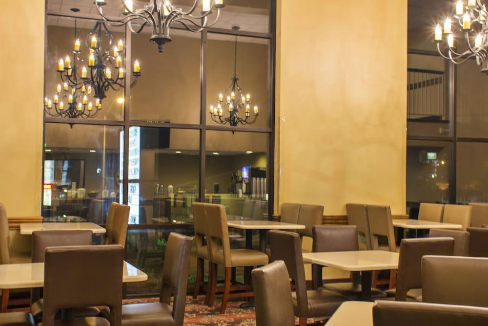 Grand Oaks Hotel photo 23