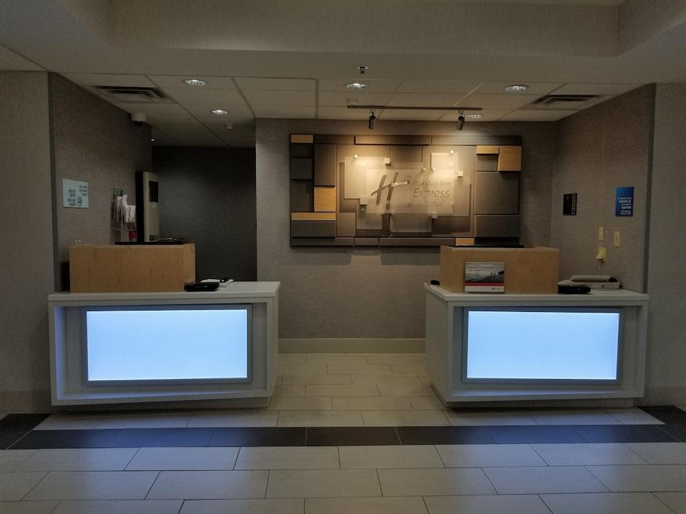 Holiday Inn Express Hotel & Suites Hillview by IHG photo 48