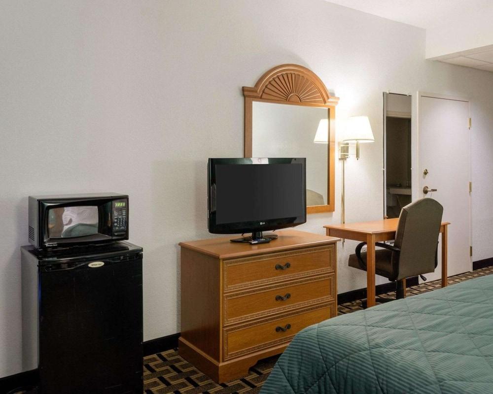 Quality Inn Magee photo 11