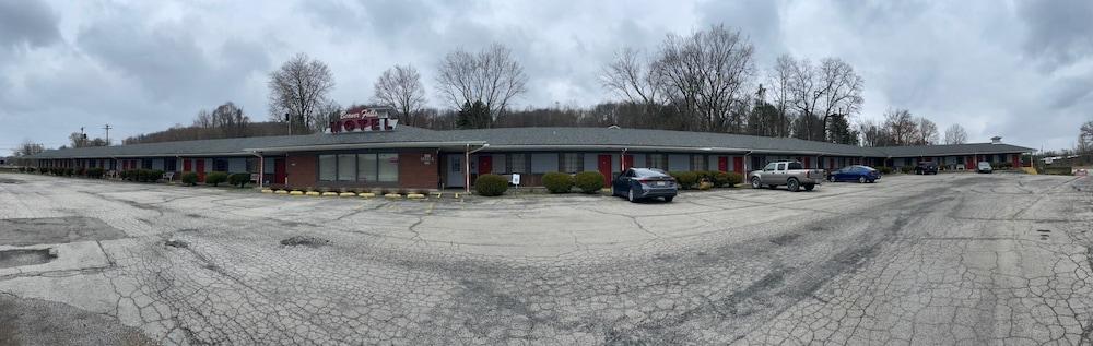 Beaver Falls Motel — hotel in Beaver Falls