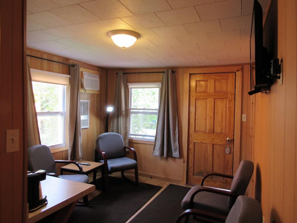 Acadia Gateway Motel photo 58