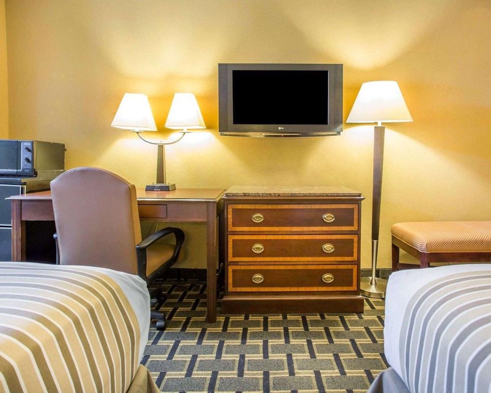 Econo Lodge Acworth East photo 10