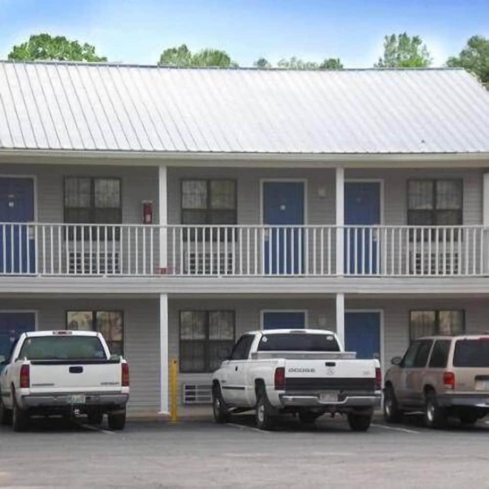 Royal Inn photo 11