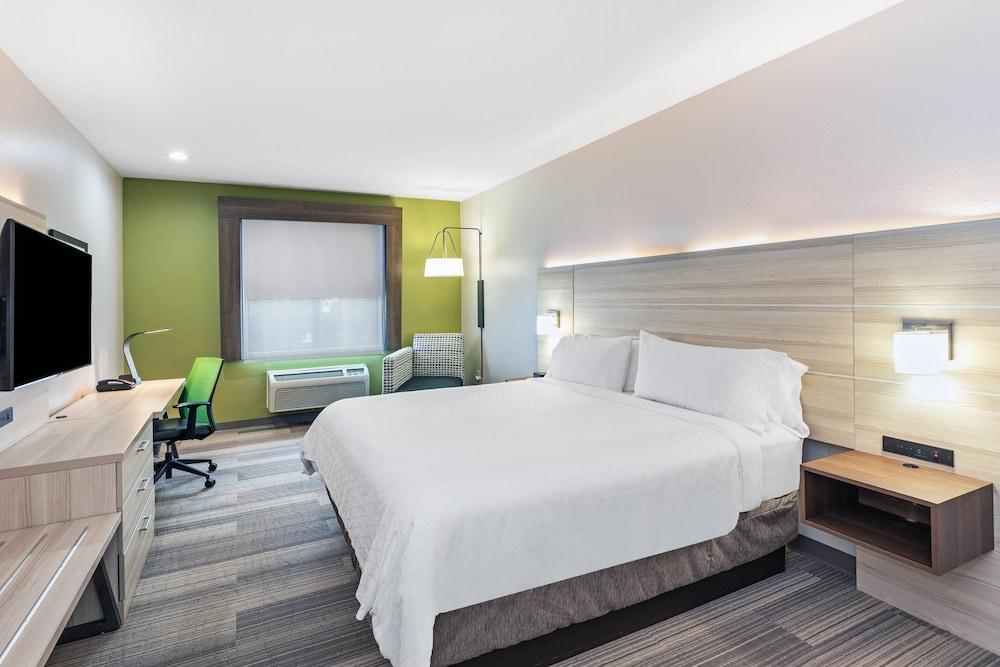 Holiday Inn Express Hotel & Suites VIDOR SOUTH by IHG photo 2