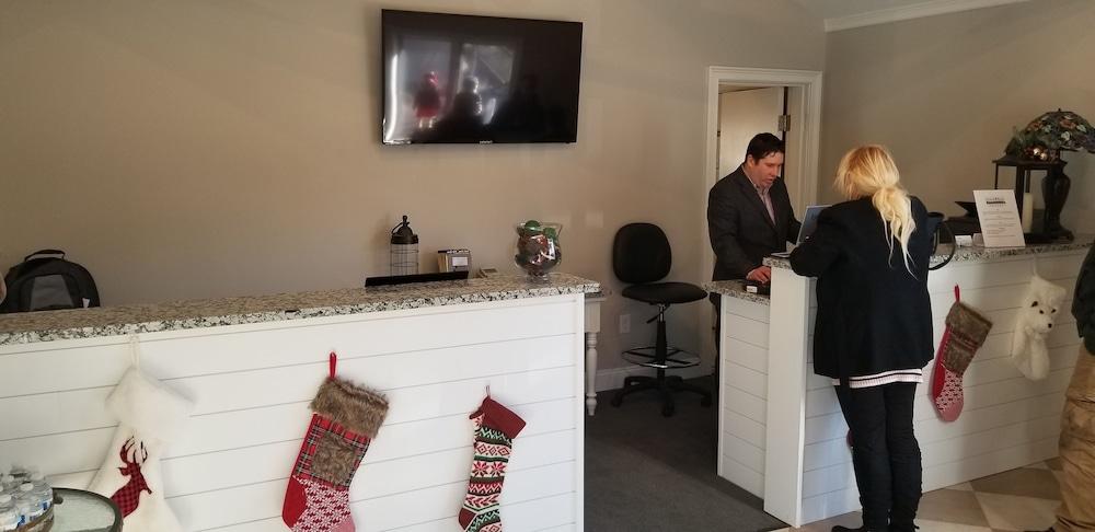 Cedar Park Whirlpool Suites photo 2