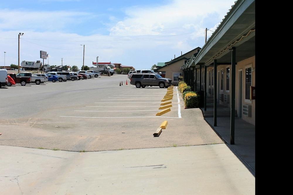 Adobe Inn Motel photo 16