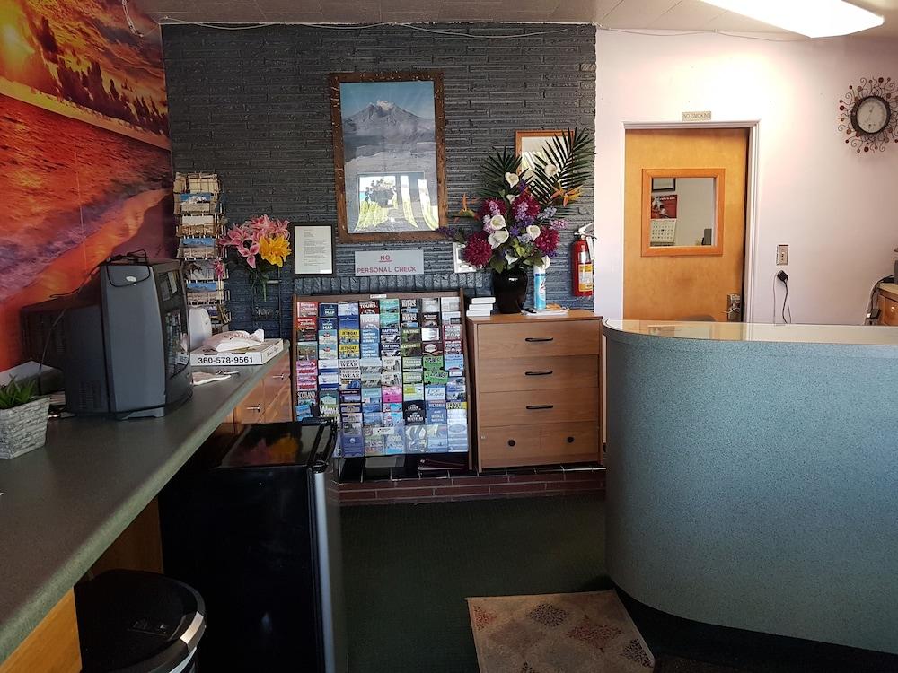 Town House Motel Inc photo 3