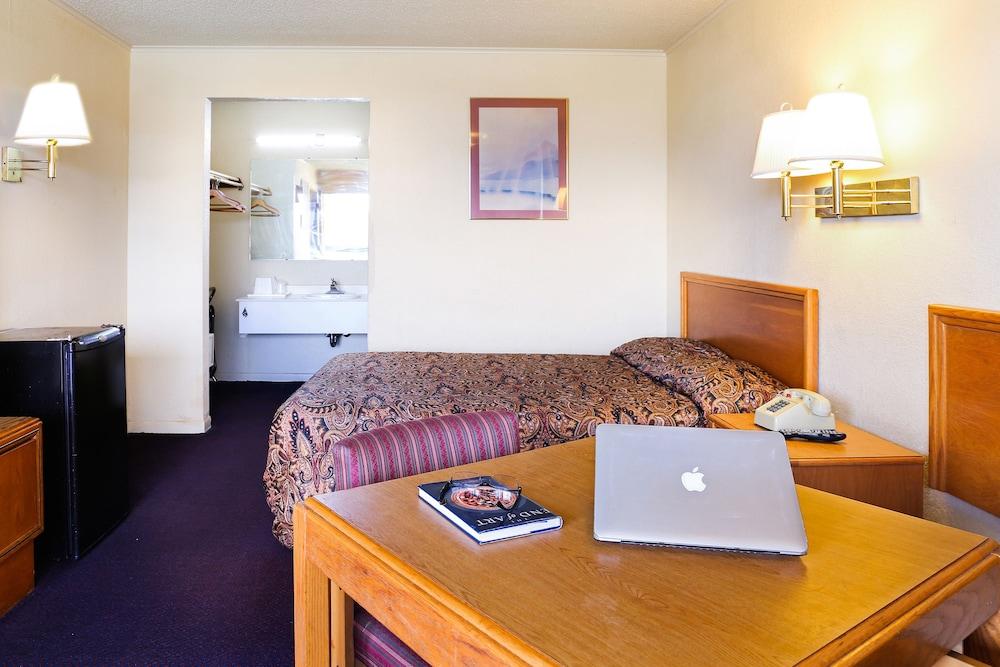 Springwood Hotel photo 35