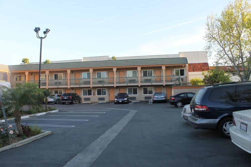 El Rancho Inn Hawthorne photo 27