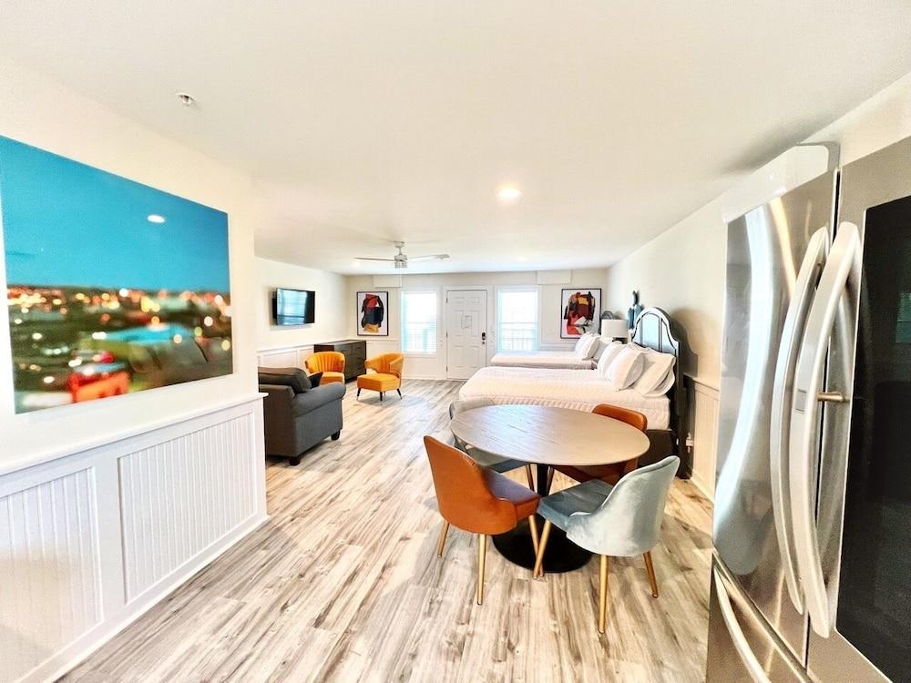 Saltwater Suites photo 12