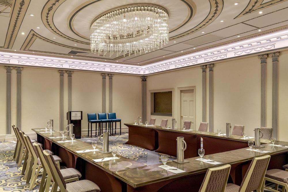 Sheraton Commander Hotel photo 26