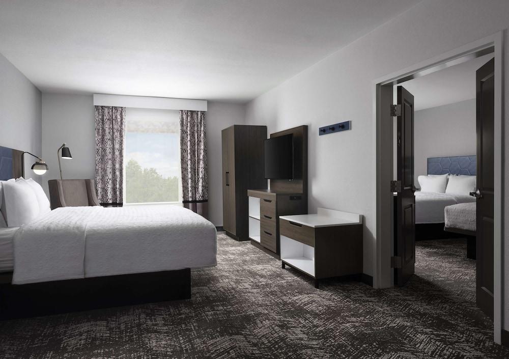 Hampton Inn & Suites Dallas-DFW ARPT W-SH 183 Hurst photo 12