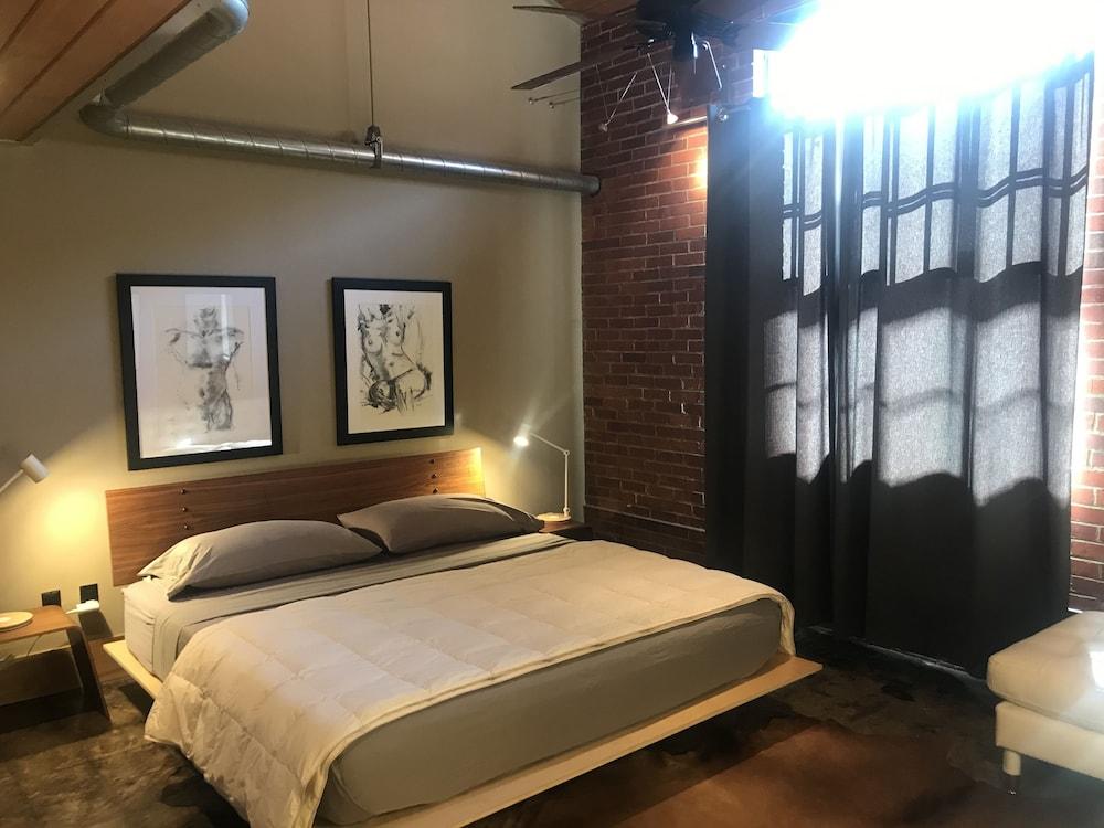 The Hangar Lofts Hotel photo 10