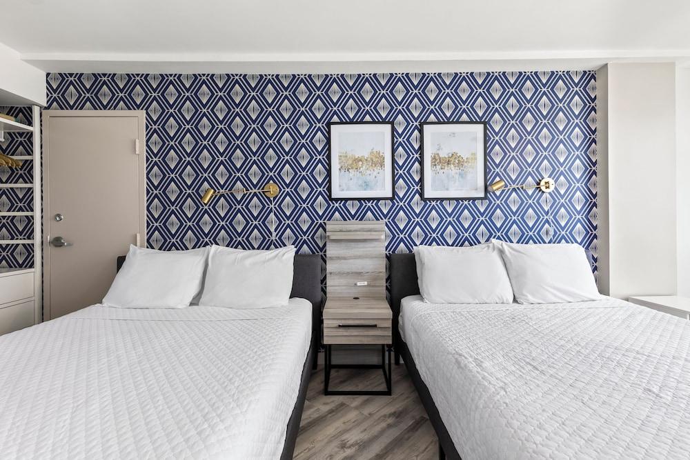 Oceanside Inn Studios by Brightwild photo 49