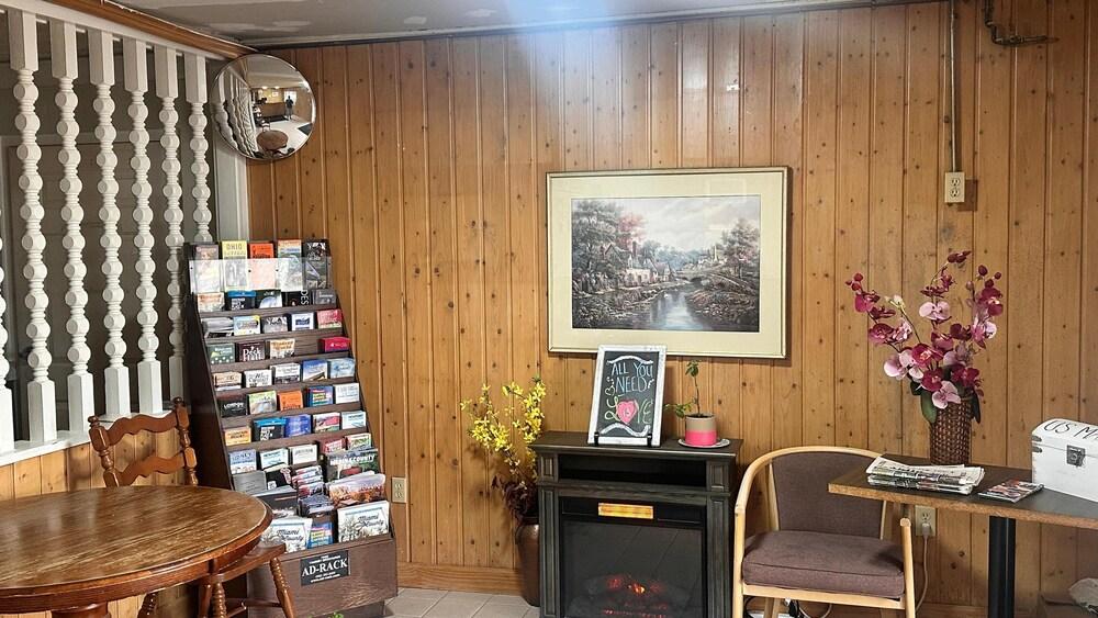 Botkins motel photo 15