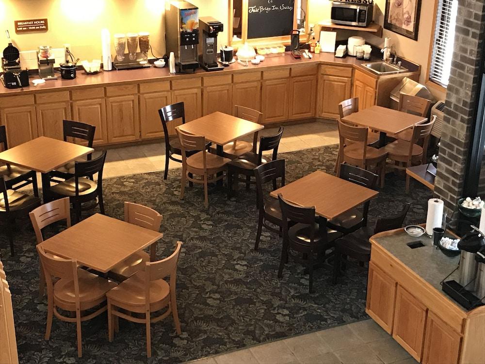 FairBridge Inn & Suites in Thorp, WI photo 28