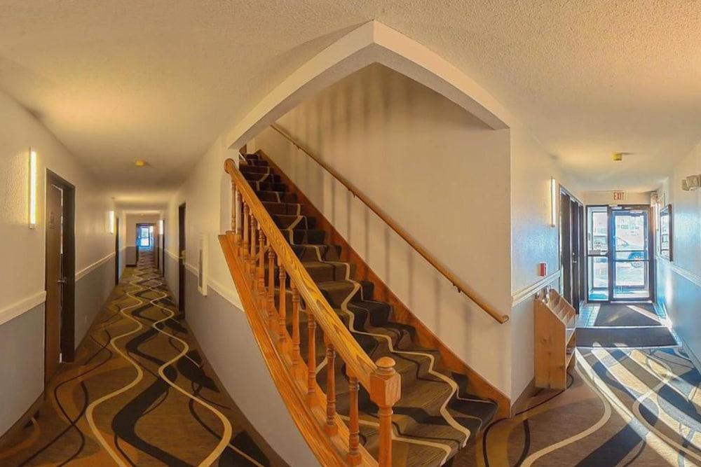Coratel Inn & Suites by Jasper Hastings photo 2