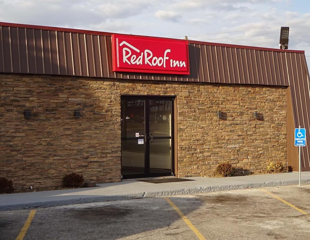 Red Roof Inn Indianapolis - Castleton photo 8