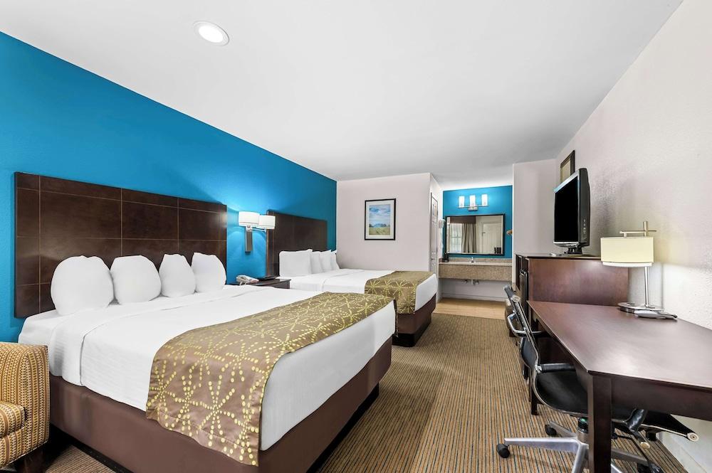 Best Western Delhi Inn photo 16