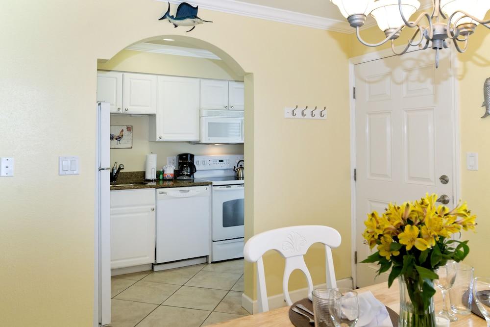Barefoot Beach Resort photo 30