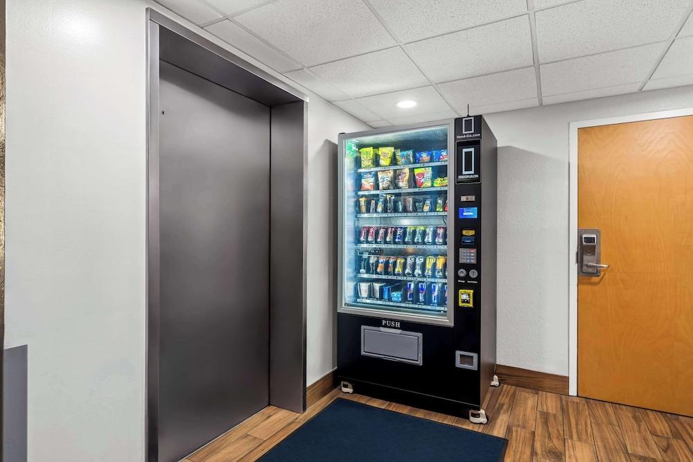 Quality Inn & Suites Biloxi - Ocean Springs photo 40