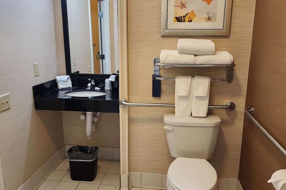 AmericInn by Wyndham St. Cloud MN Shopping Area photo 23