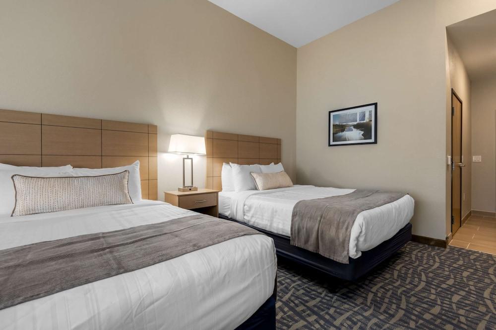 Best Western Plus Rumford Falls photo 37
