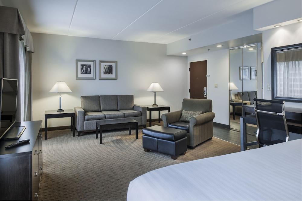 Holiday Inn Express Hotel and Suites Laurel by IHG photo 11