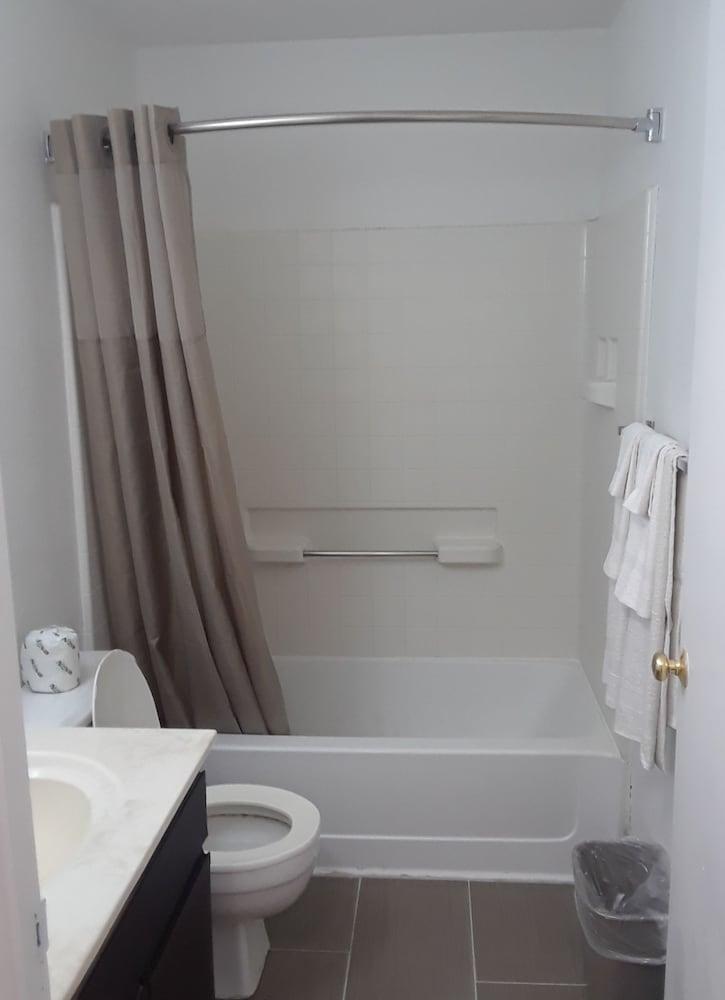 Welcome Suites Hazelwood photo 17