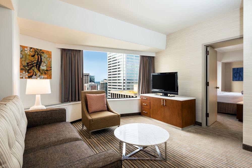 Crowne Plaza Seattle - Downtown by IHG photo 2