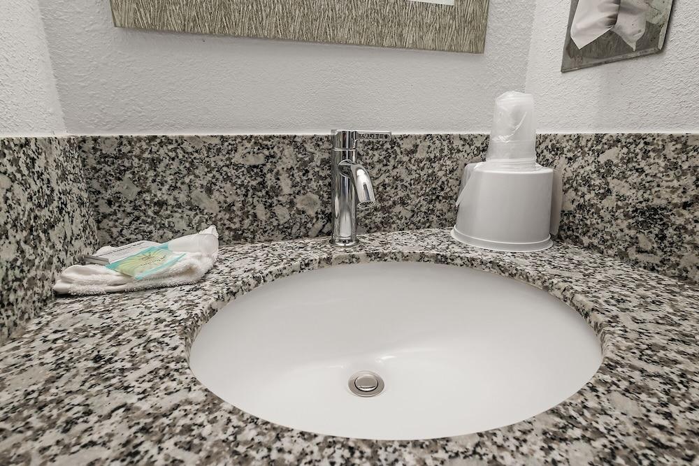 Heritage Inn Express Chico photo 51