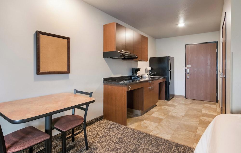 My Place Hotel - Davenport/Quad Cities IA photo 17