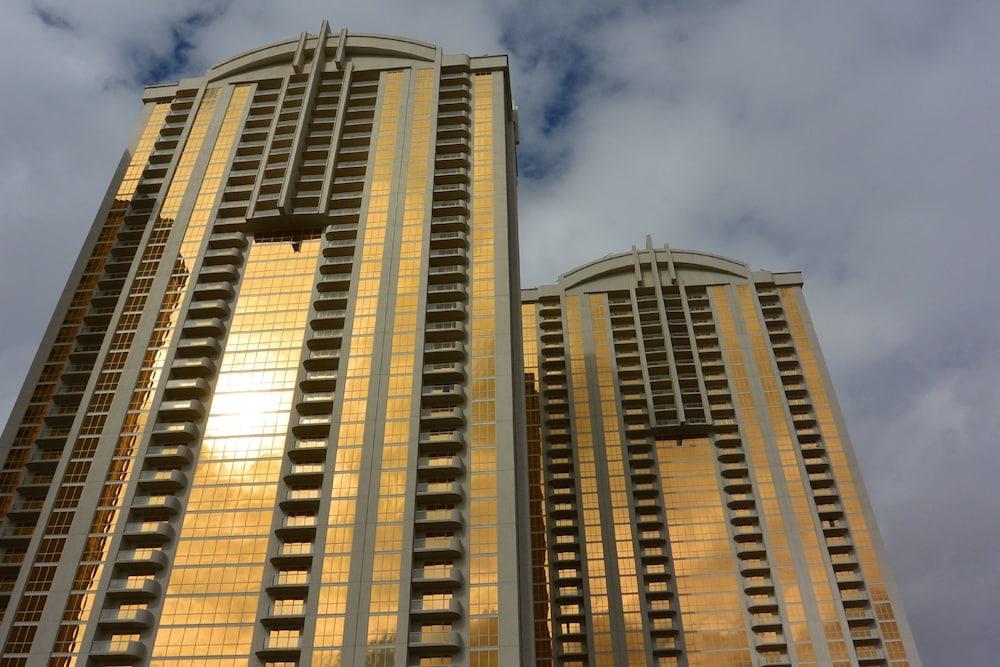 Jet Luxury Resorts @ The Signature Condo Hotel photo 94