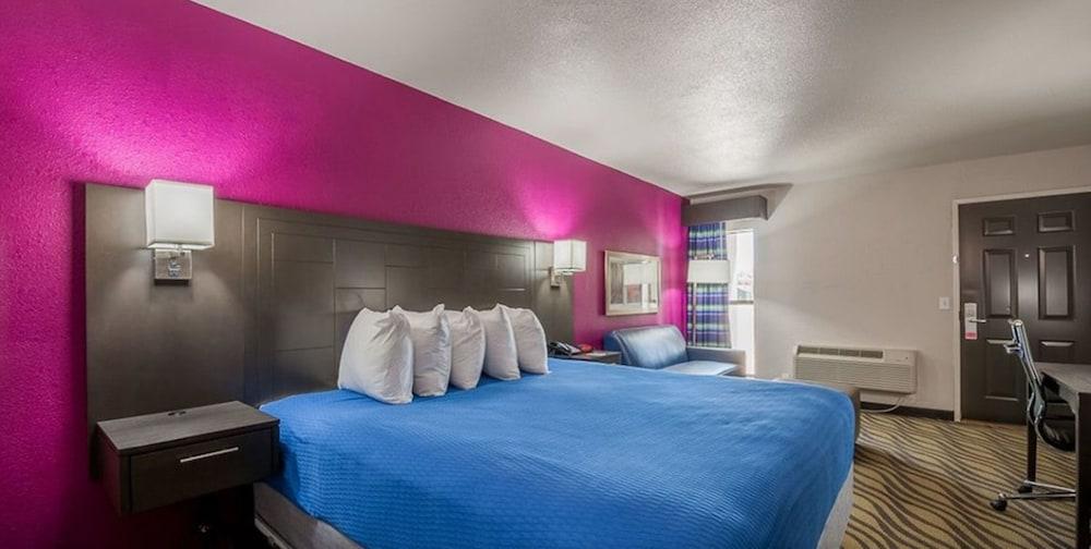 Stratford House Inns - Edmond photo 6