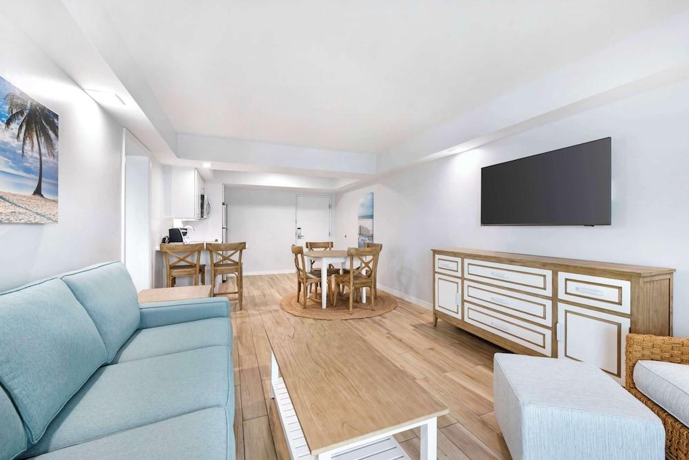 Best Western Plus Beach Resort photo 48
