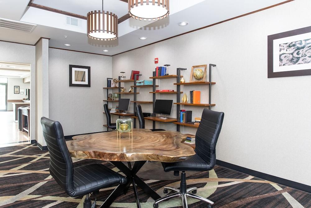 Wingate by Wyndham - Round Rock photo 17