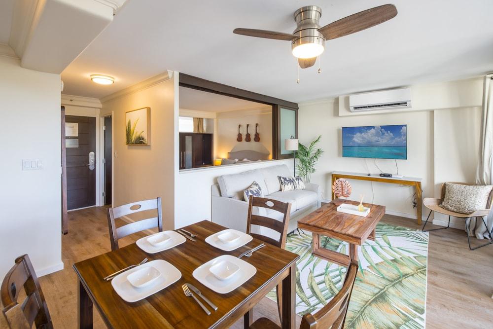 Regency on Beachwalk Waikiki by OUTRIGGER photo 37