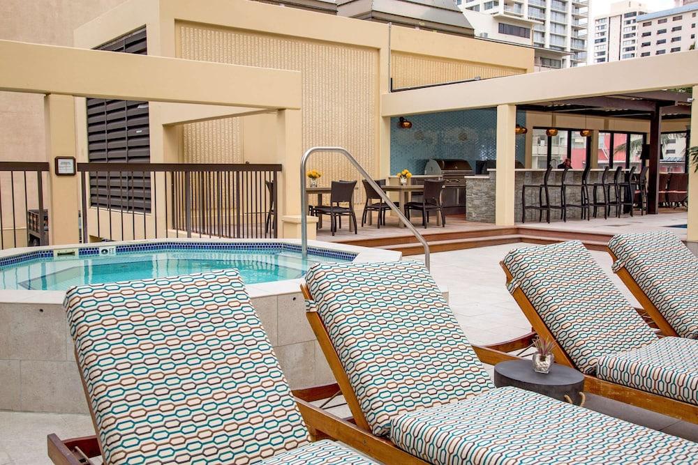 Aston Waikiki Beach Tower photo 32