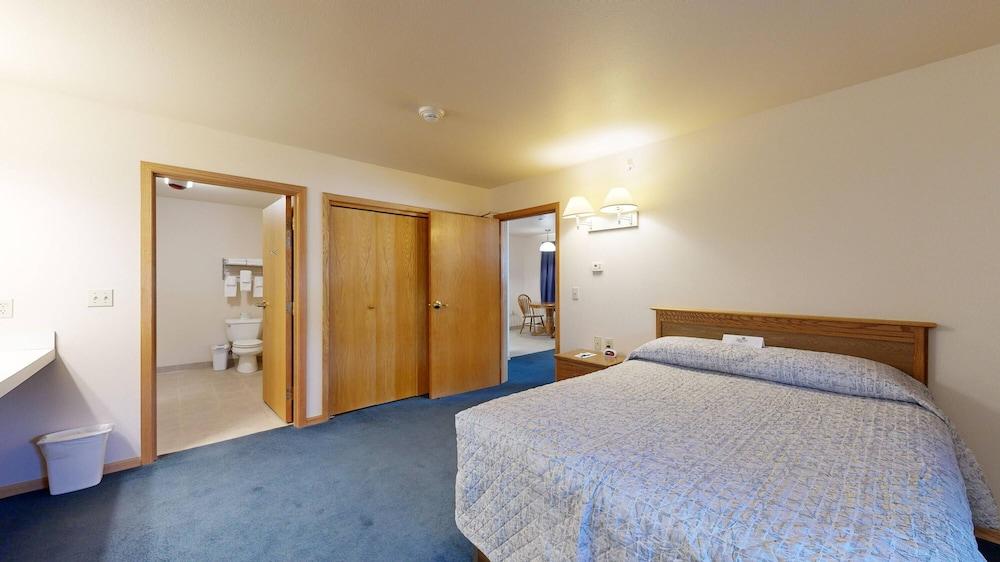 Western Executive Inn photo 4