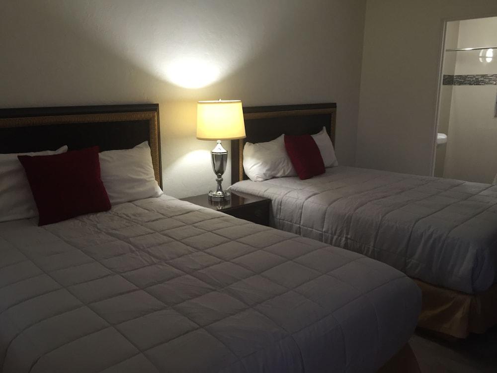 Family Inn photo 10