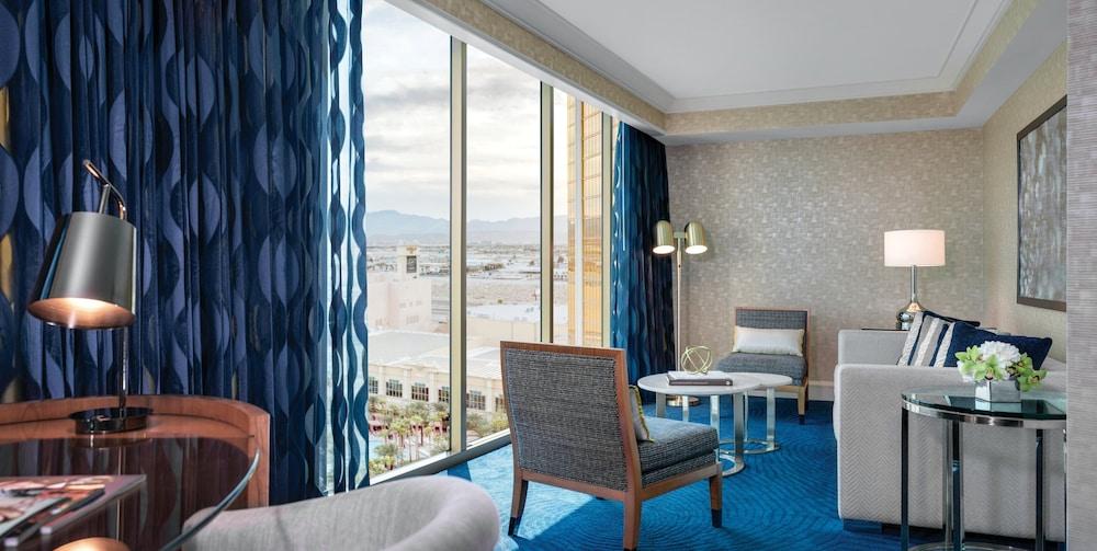 Mandalay Bay Resort And Casino photo 21